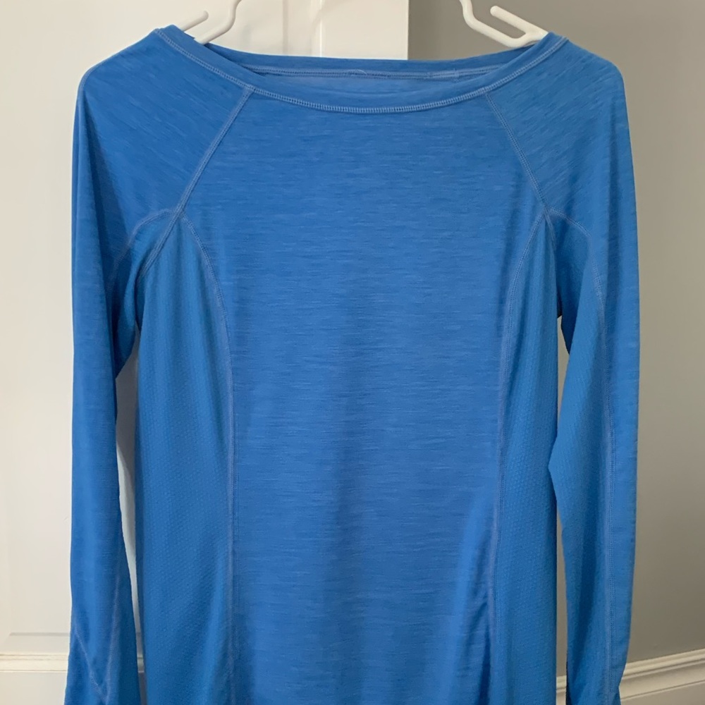 Lululemon blue long sleeve top ruffle